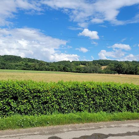 Un Air De Vacances Layrac Luaran gambar